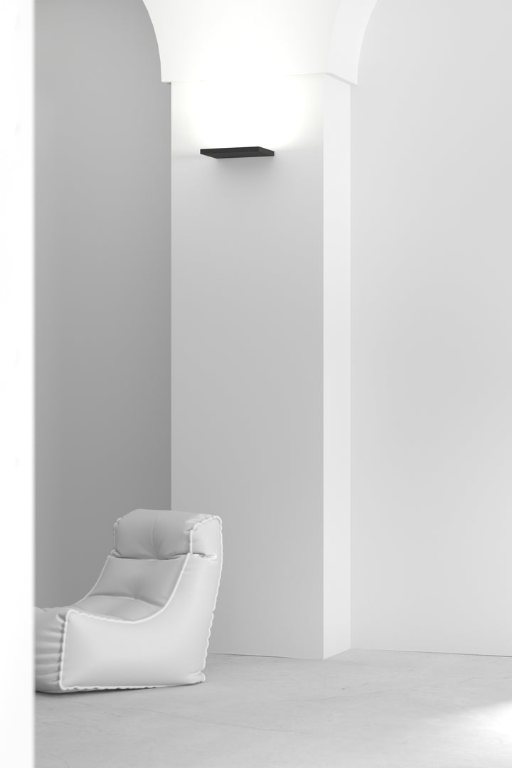 CM2 Wall Light