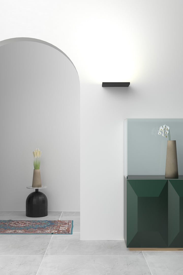 CM2 Wall Light