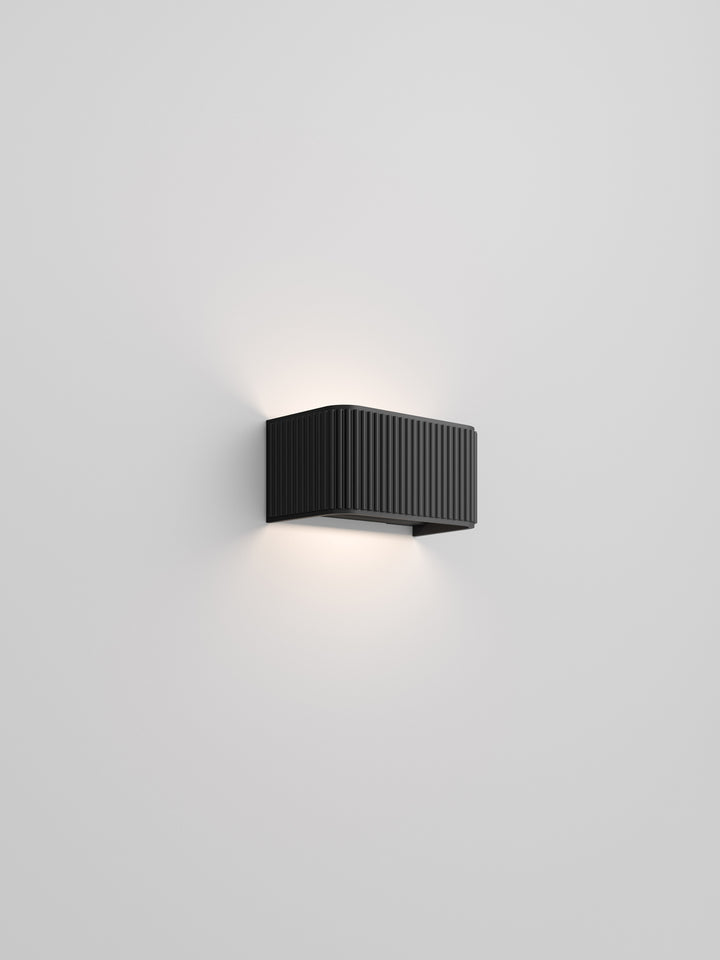 Dresscode Wall Light