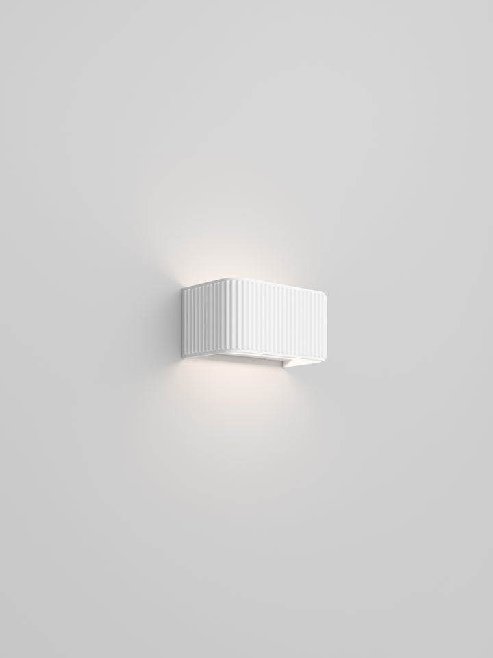 Dresscode Wall Light