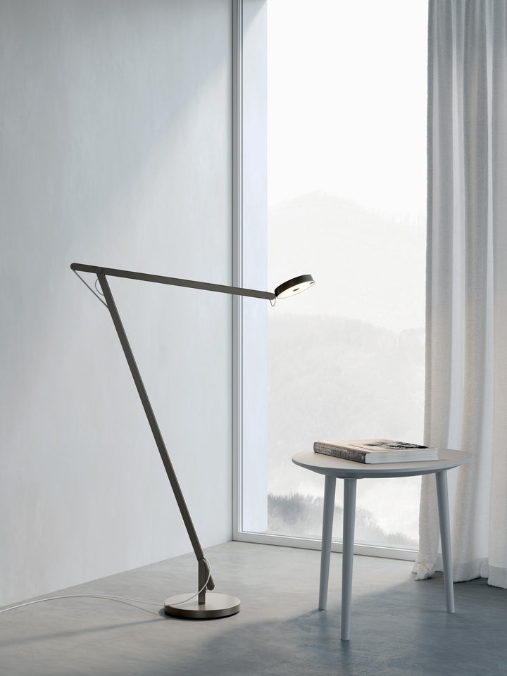 String F1 Floor Lamp