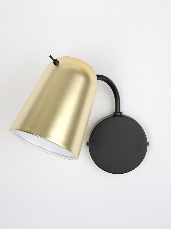 Dobi Wall Light