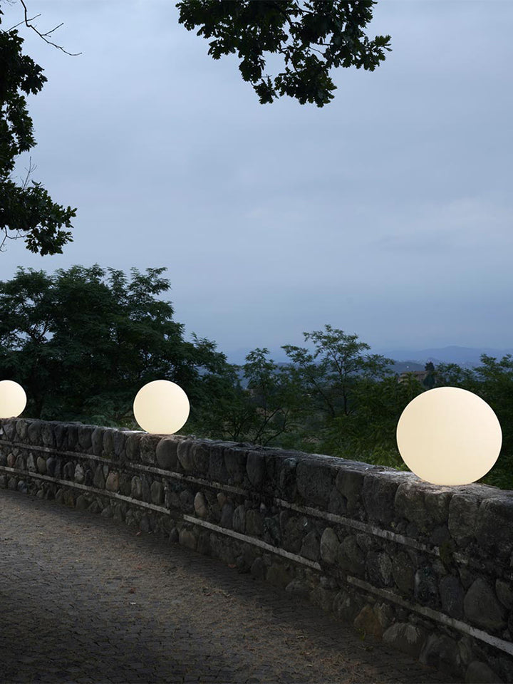 Globo Outdoor Table Lamp