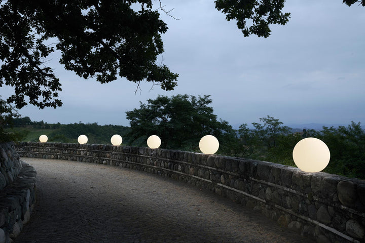 Globo Outdoor Floor Lamp